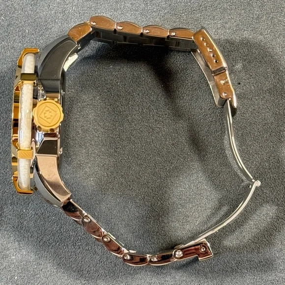 ThermoGlow Men Model 42343 - Men's Watch Quartz Two-Tone Silver and Gold